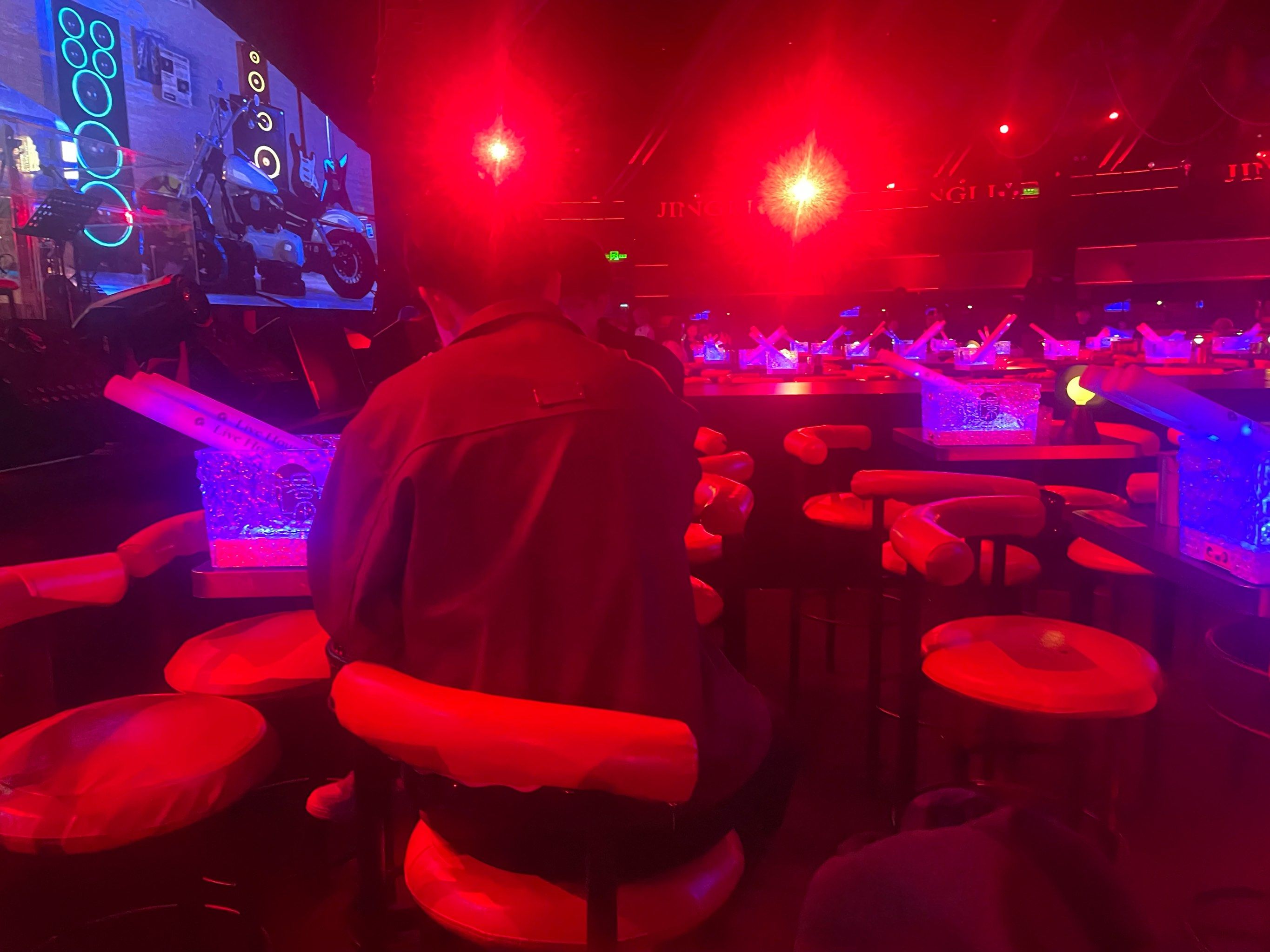 张家界商务KTV与片场区别-永定区ktv预订